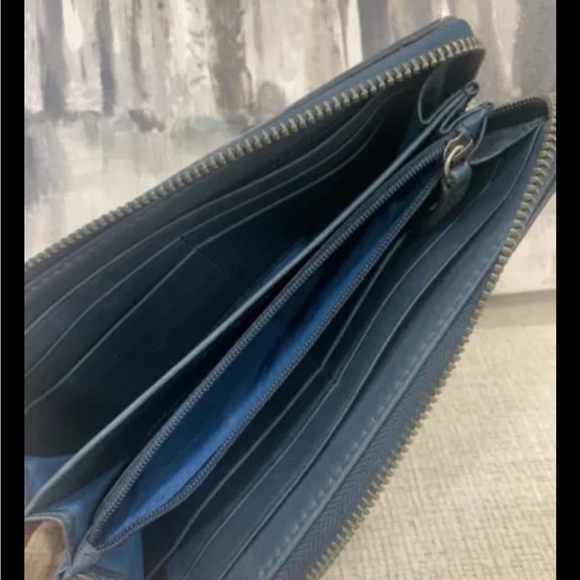 Frye Wallet Peacock Blue - Picture 14 of 15